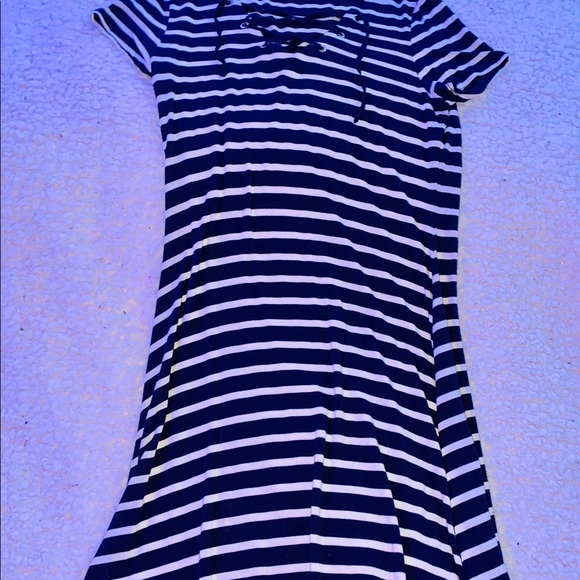 Striped black dress - Picture 2 of 3